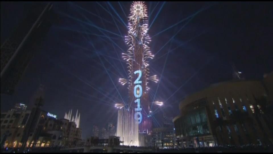 Christmas In Dubai 2019 Dubai welcomes 2019 with spectacular fireworks display Christmas In Dubai 2019 Dubai welcomes 2019 with spectacular fireworks display